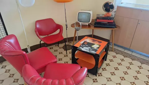 Izložba Osamdeset esu bile godine!