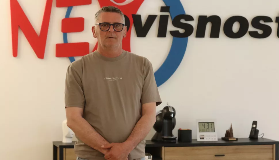 Osijek, 23. 04. 2025, Ilirska ulica, Centar NeOvisnost, ovisnost o kocki, terapeuti i ovisnici. Terapeut.snimio GOJKO MITIĆ