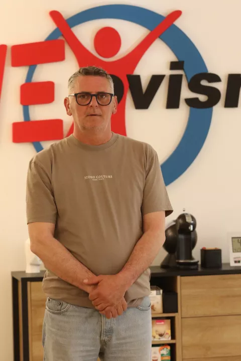 Osijek, 23. 04. 2025, Ilirska ulica, Centar NeOvisnost, ovisnost o kocki, terapeuti i ovisnici. Terapeut.snimio GOJKO MITIĆ