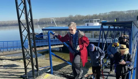 U Vukovar je pristao prvi ovogodišnji kruzer AmaVerde tvrtke Waterways s oko 140 putnika