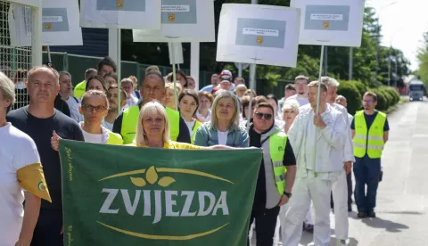 Zagreb, 27.05.2025.- U organizaciji Sindikata zaposlenih u poljoprivredi, prehrambenoj i duhanskoj industriji i vodoprivredi Hrvatske održao se štrajk u kompanijama JAMNICA plus d.o.o., ZVIJEZDA plus d.o.o. i PIK VRBOVEC plus d.o.o. Na fotografiji pogon ZVIJEZDA plus d.o.o. u ulici Marijana Čavića u Zagrebu.foto HINA/ Admir BULJUBAŠIĆ/ abu