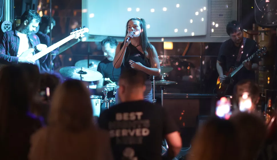 Osijek, 246 05. 2025., Barcelona pub, Dora Vestić, promocija, novi spot, koncert SNIMIO BRUNO JOBST