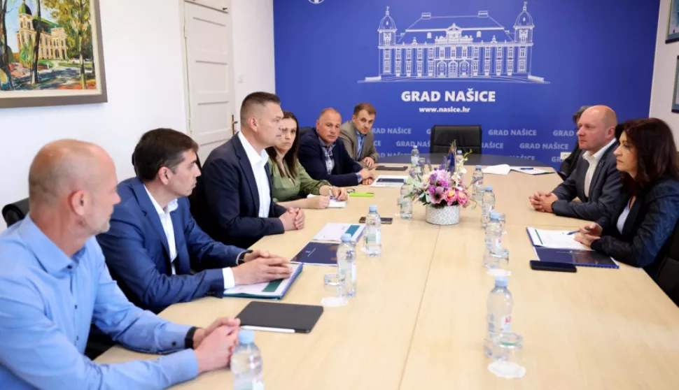 Našice - sastanak o Sportsko-rekreacijskom centru27. svibnja 2025.Foto: OBŽ