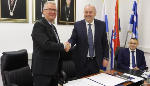 Osijek, 27. 05. 2025, Medicinski fakulte Osijek. Potpisivanje Deklaracije Dekanske konferencije farmaceutskih fakulteta.snimio GOJKO MITIĆ