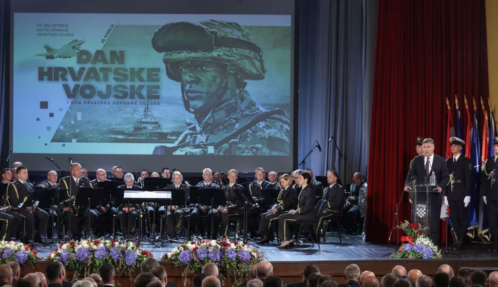 Zagreb, 28.05.2025. - Svečana akademija povodom obilježavanja Dana Hrvatske vojske, Dana Hrvatske kopnene vojske i 34. obljetnice ustrojavanja Hrvatske vojske. Na fotografiji Zoran Milanović.foto HINA/ Admir BULJUBAŠIĆ/ abu