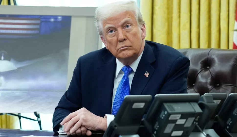 epa11979188 US President Donald Trump delivers remarks from the Oval Office of the White House in Washington, DC, USA, 21 March 2025. Secretary Hegseth joined President Trump to announce a defense program, which includes Boeing developing the F-47 next-generation fighter jet for the US Air Force. EPA/YURI GRIPAS/POOL