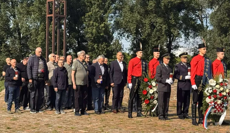 Polaganje vijenaca kod Kapelice Kraljice mira povodom Dana državnosti, 29.5.2025.Fotografija ustupljena/Grad Osijek