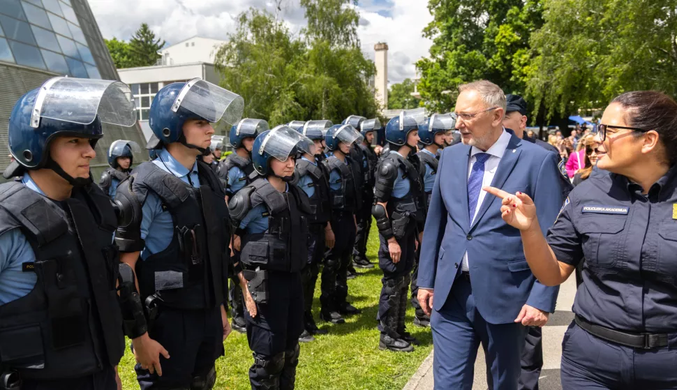 Zagreb, 29.05.2025. - Dan otvorenih vrata Policijske akademije, uz promociju policijskog zanimanja, te Dan sporta.Na fotografiji Davor Božinović.foto HINA/ Edvard &Scaron;U&Scaron;AK