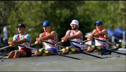 PLOVDIV, 30. svibnja 2025. (Hina) - Daleko je od finala na Europskom prvenstvu u veslanju, u bugarskom Plovdivu, ostao hrvatski četverac na pariće u sastavu Ivan Talaja, Goran Mahmutović, Karlo Borković i David Šain.