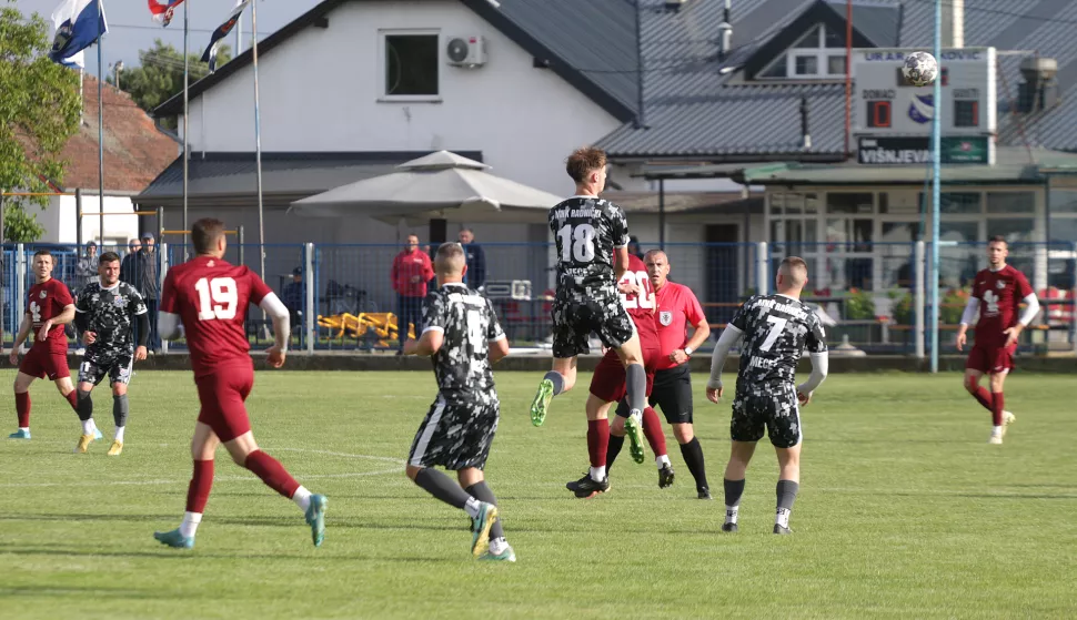 Višnjevac, 18. 05. 2025., Igralište u Josipovcu, Višnjevac - Radnički (Mece), MNŽL Osijek - VinkovciSNIMIO BRUNO JOBST