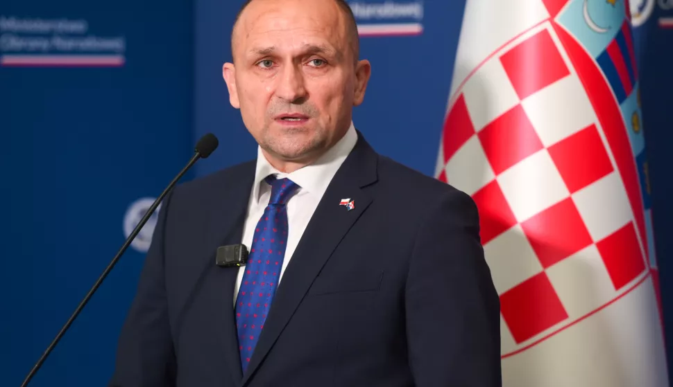 Zagreb/ Var?ava, 08.05.2025 - Hrvatski ministar obrane Ivan Anu?i? sastao se u ?etvrtak s poljskim kolegom Wladyslawom Kosiniak-Kamyszem u Var?avi, s kojim je dogovorio suradnju hrvatskih i poljskih obrambenih tvrtki, objavilo je ministarstvo obrane u priop?enju. foto HINA/ MORH/ F.KLEN/ ik