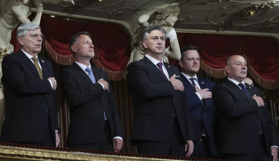 Zagreb 30.05.2025. - Svečani koncert povodom Dana državnosti u Hrvatskom narodnom kazalištu. Na fotografiji Željko Reiner, Gordan Jandroković, Andrej Plenković, Marko Primorac, Tomo Medved. foto HINA/ Lana SLIVAR DOMINIĆ/ lsd