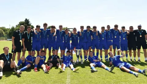 KADETI OSIJEKA POBJEDNICI KVARNERSKE RIVIJEREKADETI NK OSIJEK LIPANJ 2025FOTO: NK OSIJEK