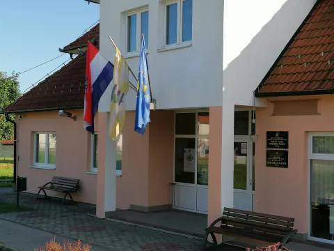 Općinska uprava Gunjalistopad 2020.snimila Marija Lešić Omerović