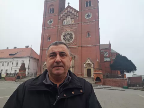 Predsjednik osječko-baranjske ŽO HSU-a Zoran Vinković najavio je kandidaturu za gradonačelnika Đakova. Istaknuo ju je u ime HSU-a i platforme "Zoran Vinković gradonačelnik našega Đakova" što je, ističe, njegov stari slogan