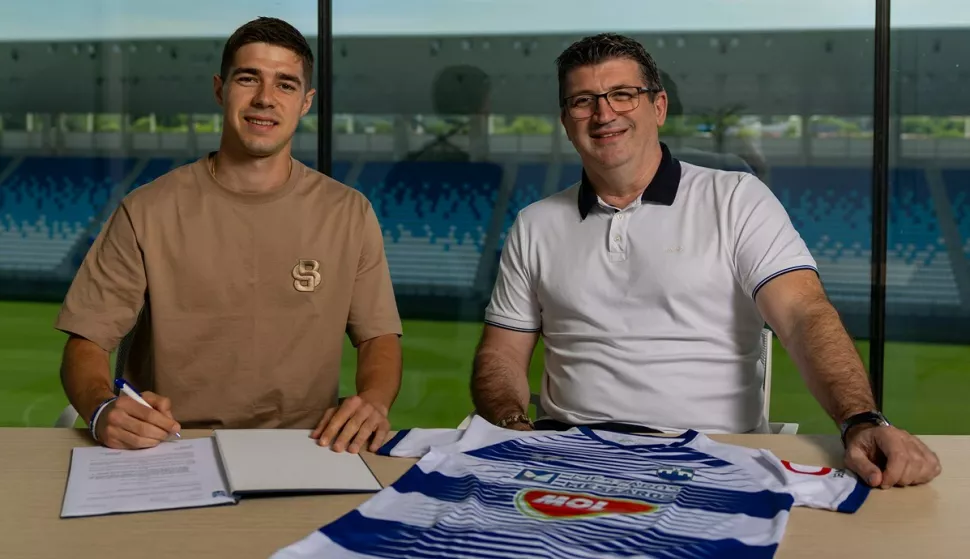 Stanislav Shopov potpisao za NK Osijek!SHOPOV ALEN PETROVIĆ2. LIPNJA 2025FOTO: NK OSIJEK