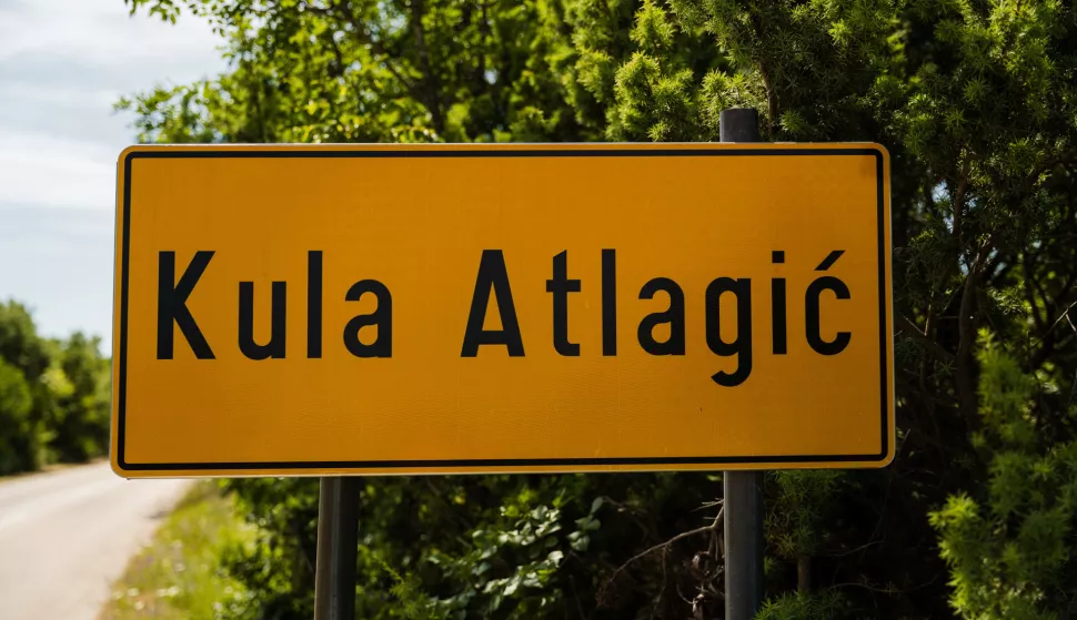 NESLAVNI REKORDER U mjestu pored Benkovca na ovim lokalnim izborima glasovali tek rijetki, i to krajem dana, provjerili smo zaštoMain Headline:Političari zaboravili na Kulu Atlagić,pa su i mještani - zaboravili izbore