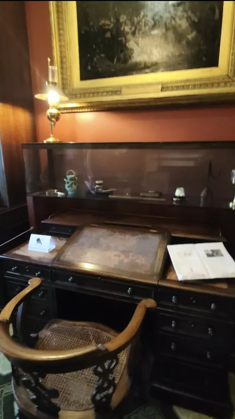 Oisaći stol Jane Austen