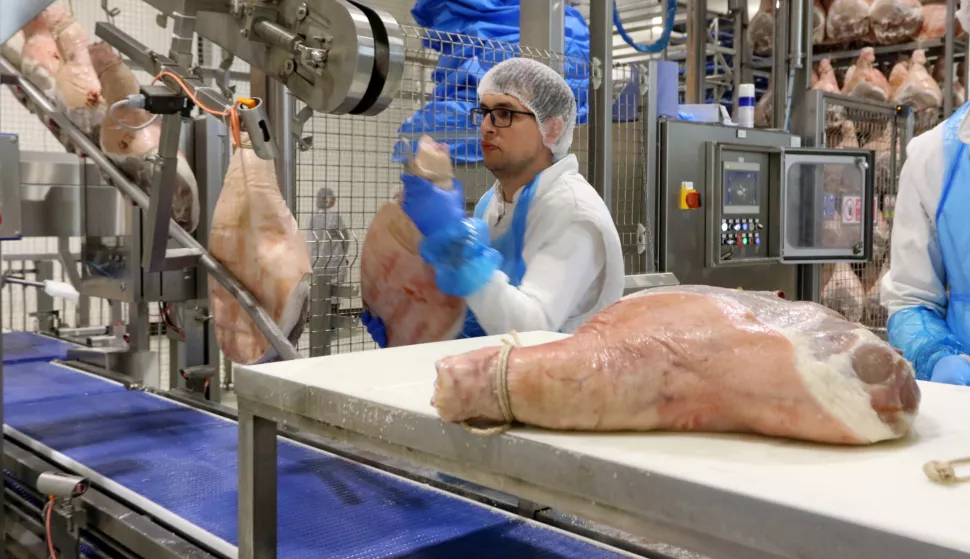 Čepin, 06. 05. 2'025, Prezentacija i Uprava Žito Grupe i obilazak. Pršutana.snimio GOJKO MITIĆ