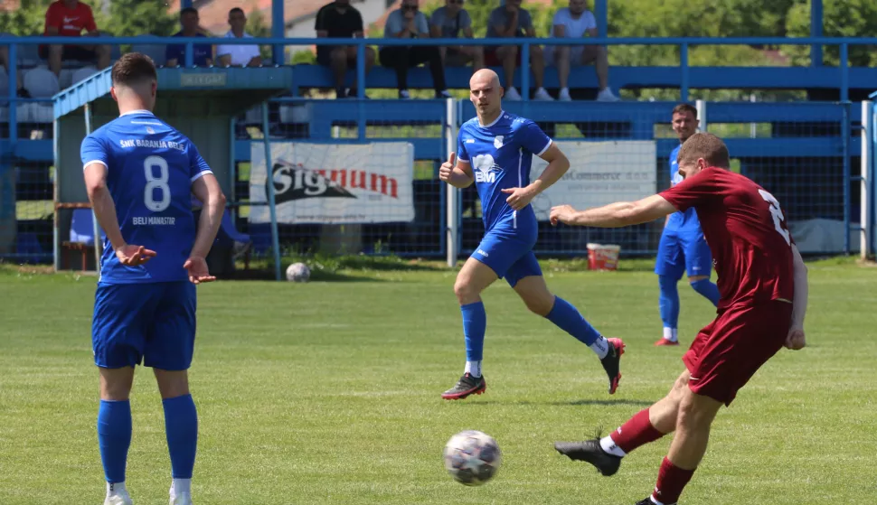 Osijek, 31. 05 2025, Igrali&scaron;te u Vi&scaron;njevcu, nogmoet, Vi&scaron;njevac - Baranja Belje (Beli Manstir), MŽNL Osijek - Vinkovci.snimio GOJKO MITIĆ