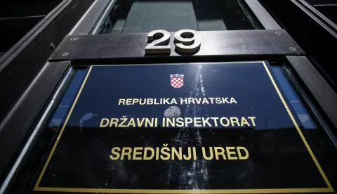 04.07.2022., Zagreb - Konferencija za novinare o protuzakonitom gospodarenju i odlaganju otpada na deponiju Jakusevec - Prudinec koju organiziraju udruge okupljene u 'Inicijativu za Jakusevec'. Izvijestili su o novim saznanjima do kojih su dosli o protuzakonitoj praksi s gospodarenjem i odlaganjem biootpada na deponiju Jakusevec-Prudinec. Tvrde da su ozbiljno prekrseni Zakon o gospodarenju otpada RH, a kolicinama i kljucnim brojevima otpada se nezakonito manipulira. Photo: Slavko Midzor/PIXSELL