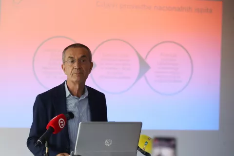 Zagreb, 03.06.2025. - Nacionalni centar za vanjsko vrednovanje obrazovanja održao je konferenciju za medije na kojoj je predstavio rezultate nacionalnih ispita učenika četvrtog i osmog razreda u školskoj godini 2024./202. Na fotografiji Vinko Filipović. foto HINA /Zvonimir KUHTIĆ/ kuzo