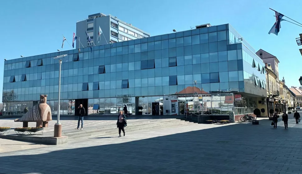 Vukovar, središte grada i gradska uprava