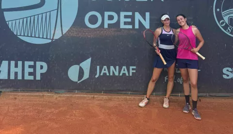 Nera Tešankić i Korina RosoUSTUPLJENA FOTOGRAFIJA