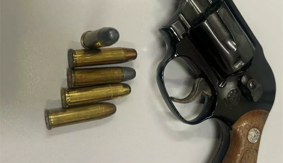 Kod požeškog provalnika policija pronašla revolver, ilustracija