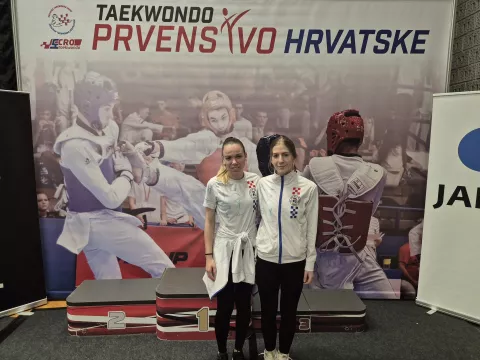 Dora Dragovan i Dea Marković