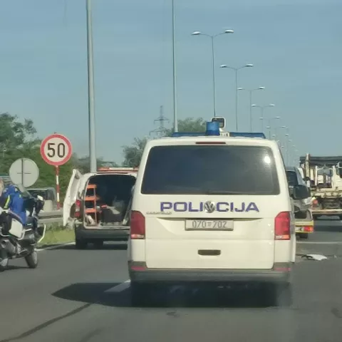 Trostruki suda na osječkoj obilaznici 106. brigade ZNG RH policija, očevid, Osijek, obilaznica, ilustracija