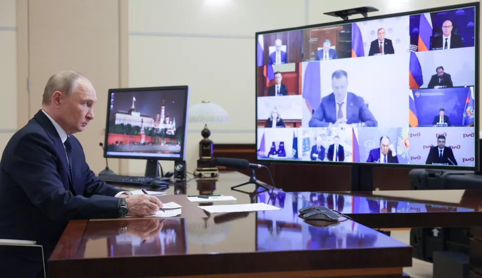epa12155312 Russian President Vladimir Putin chairs a meeting with members of the government via videoconference at the Novo-Ogaryovo state residence, outside Moscow, Russia, 04 June 2025. Putin addressed the blowing up of railway tracks in the Bryansk and Kursk regions and characterized them as terrorist attacks, saying the decision to carry them out was made in Ukraine at the highest level. EPA/GAVRIIL GRIGOROV/SPUTNIK/KREMLIN POOL MANDATORY CREDIT