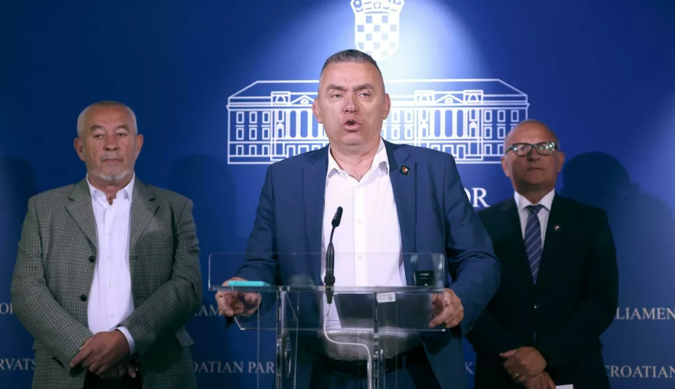 05.06.2025., Zagreb - Na konferenciji za medije odrzanoj u Saboru o izborima u Vukoavru govorili su Predrag Misic, Tomislav Josic i Stipo Mlinaric. Photo: Patrik Macek/PIXSELL