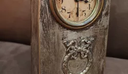 Art deco sat američke proizvodnje - AntikfanatikOsijek, 7. lipnja 2025. Sajam antikvitetaSnimio: Grgur Marko IVANKOVIĆ