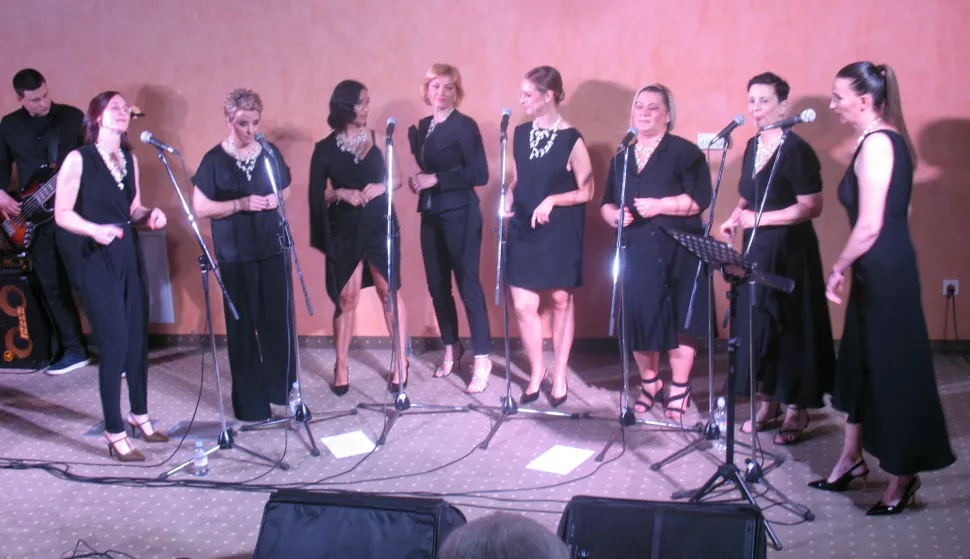 10 GODINA OSJEČKE ŽENSKE KLAPE ALEGRE