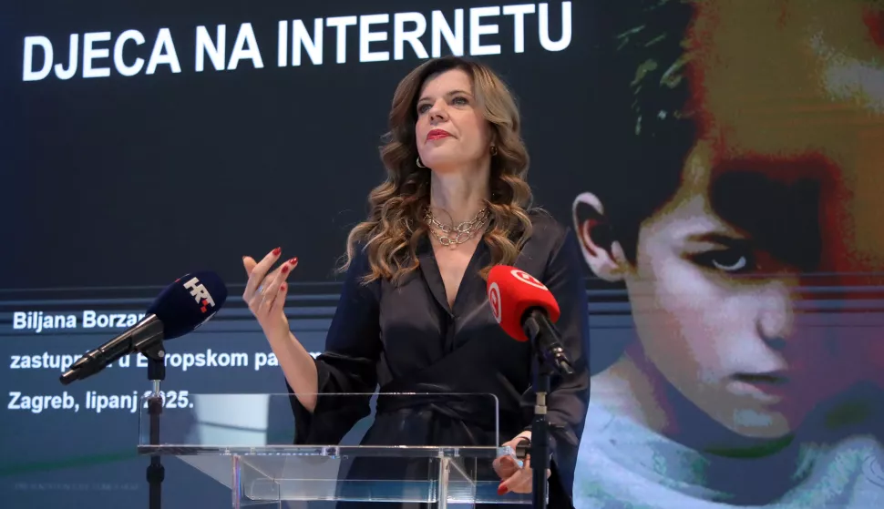 Zagreb, 09.06.2025 - Europarlamentarka Biljana Borzan održala je konferenciju za medije na temu: "Ovisnost djece i mladih o internetu". Na fotografiji Biljana Borzan.foto HINA/ Denis CERIĆ /dc