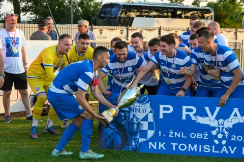 TOMISLAV IZ LIVANE PRVAK PRVE ŽNL OSJEČKO-BARANJSKELIPANJ 2025FOTO: NK TOMISLAV