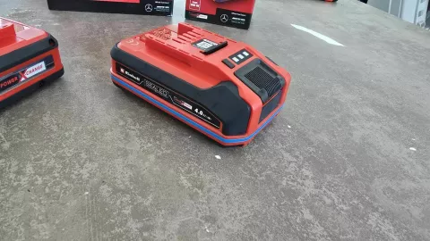 Vrlo izdržljiva i svestrana baterija za radionicu i vrt