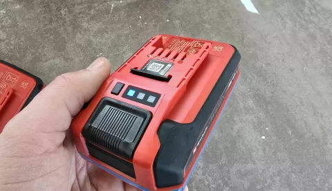 Vrlo izdržljiva i svestrana baterija za radionicu i vrt