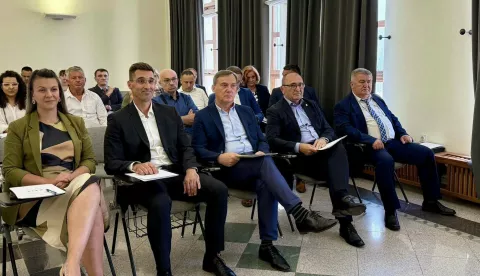 VINKOVCI - Konstituirano novo Gradsko vijeće Vinkovaca - ima 19 članova, Ilija Cota predsjednik10. 6. 2025.