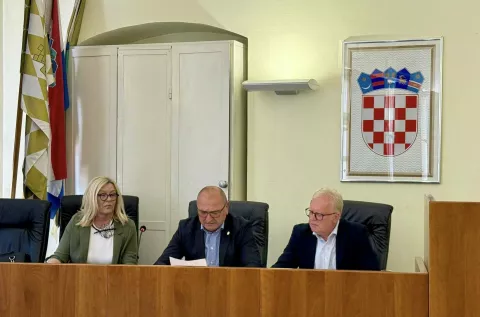 VINKOVCI - Konstituirano novo Gradsko vijeće Vinkovaca - ima 19 članova, Ilija Cota predsjednik10. 6. 2025.