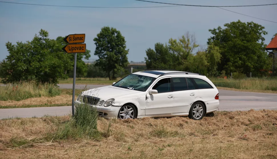 02.06.2025., Babina Greda - Nakon divljanja po prometnici iz smjera Slavonskog Broda, vozac se nije zelio zaustaviti da bi potom na cvoru Babina Greda probio rampu na naplatnoj postaji. Photo: Davor Javorovic/PIXSELL