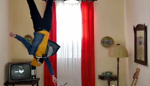 BOSNIA AND HERZEGOVINA-SARAJEVO-MUSEUM OF OPTICAL ILLUSIONS (210225) -- SARAJEVO, Feb. 25, 2021 (Xinhua) -- A woman poses for a photo in the Upside-Down Room at the Museum of Optical Illusions in Sarajevo, Bosnia and Herzegovina, on Feb. 25, 2021. (Photo by Nedim Grabovica/Xinhua) Nedim Grabovica Photo: XINHUA/PIXSELL