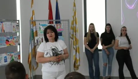 VINKOVCIU Vinkovcima je proveden projekt "Mentalno zdravlje za sve – savjetovalište" na inicijativu Društva psihologa, a dvosatna radionica bila je namijenjena srednjoškolcima radi poticanja pozitivnog razvoja mladih te kako bi naučili obrasce pomoću kojih će se nositi s problemima mentalnog zdravlja.