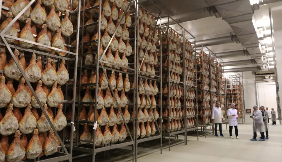 Čepin, 06. 05. 2'025, Prezentacija i Uprava Žito Grupe i obilazak. Pršutana.snimio GOJKO MITIĆ