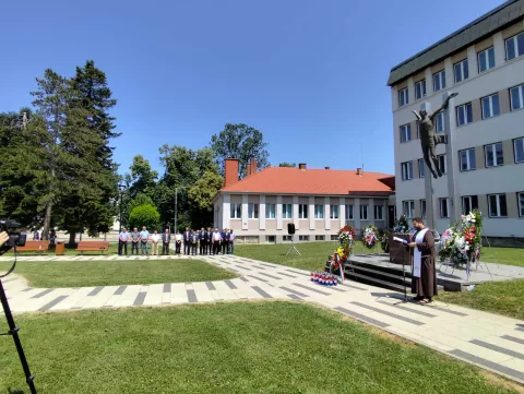 NAŠICE - LIPANJ 2025. - Odavanje počasti braniteljima SNIMIO: VLADIMIR GRGURIĆ