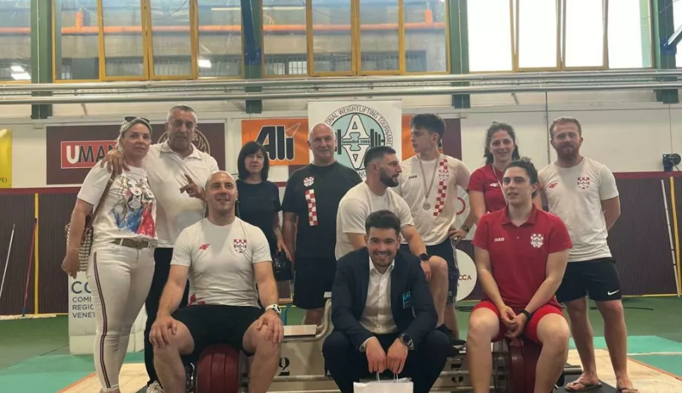 Na venecijanskom podiju i Osječani