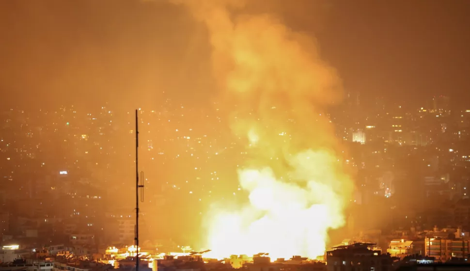 epa12158751 Smoke and flames rises following an Israeli airstrike in the Dahieh district in southern Beirut, Lebanon, 05 June 2025. The Israel army stated the renewed strikes in the southern suburb of Beirut were carried out against alleged Hezbollah Unmanned Aerial Vehicle (UAV) targets established in civilian neighborhoods. EPA/WAEL HAMZEH