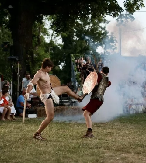 Vinkovci – Rimkovci oživjeli sjećanja na rimske dane Colonie Aurelie Cibalae Rimski dani 2025