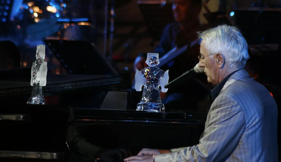 OSIJEK, 22. 04. 2006, PORIN FINALE, OLIVER DRAGOJEVIĆ...snimio GOJKO MITIĆ